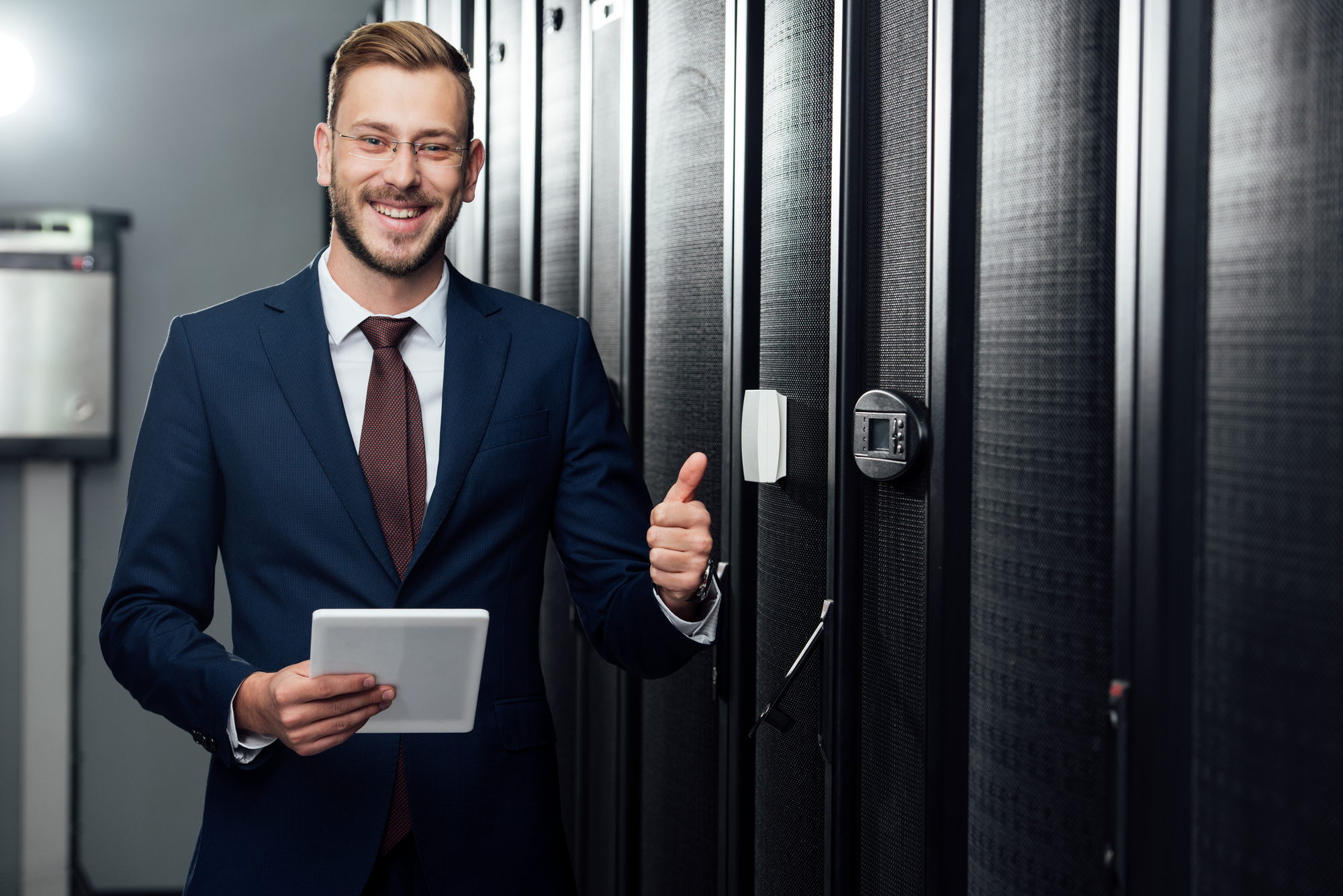 Avoid Moving Fully Loaded Server Cabinets | ServerLIFT®