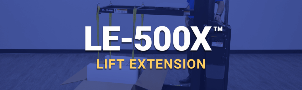 ServerLIFT LE-500X™ Lift Extension Data Center Lift Attachment - guy lifting a server out of box