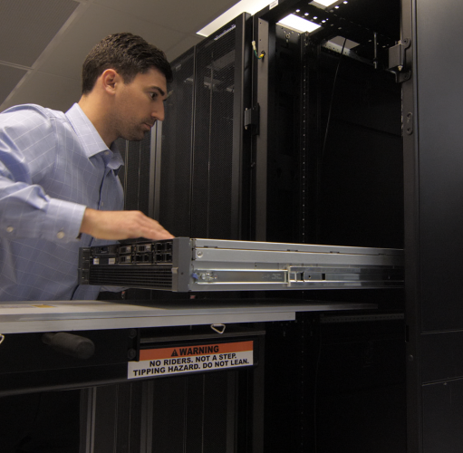 500FX – Install Wide1.08_32_28_52.Still001 SL-500FX serverlift Data center lift